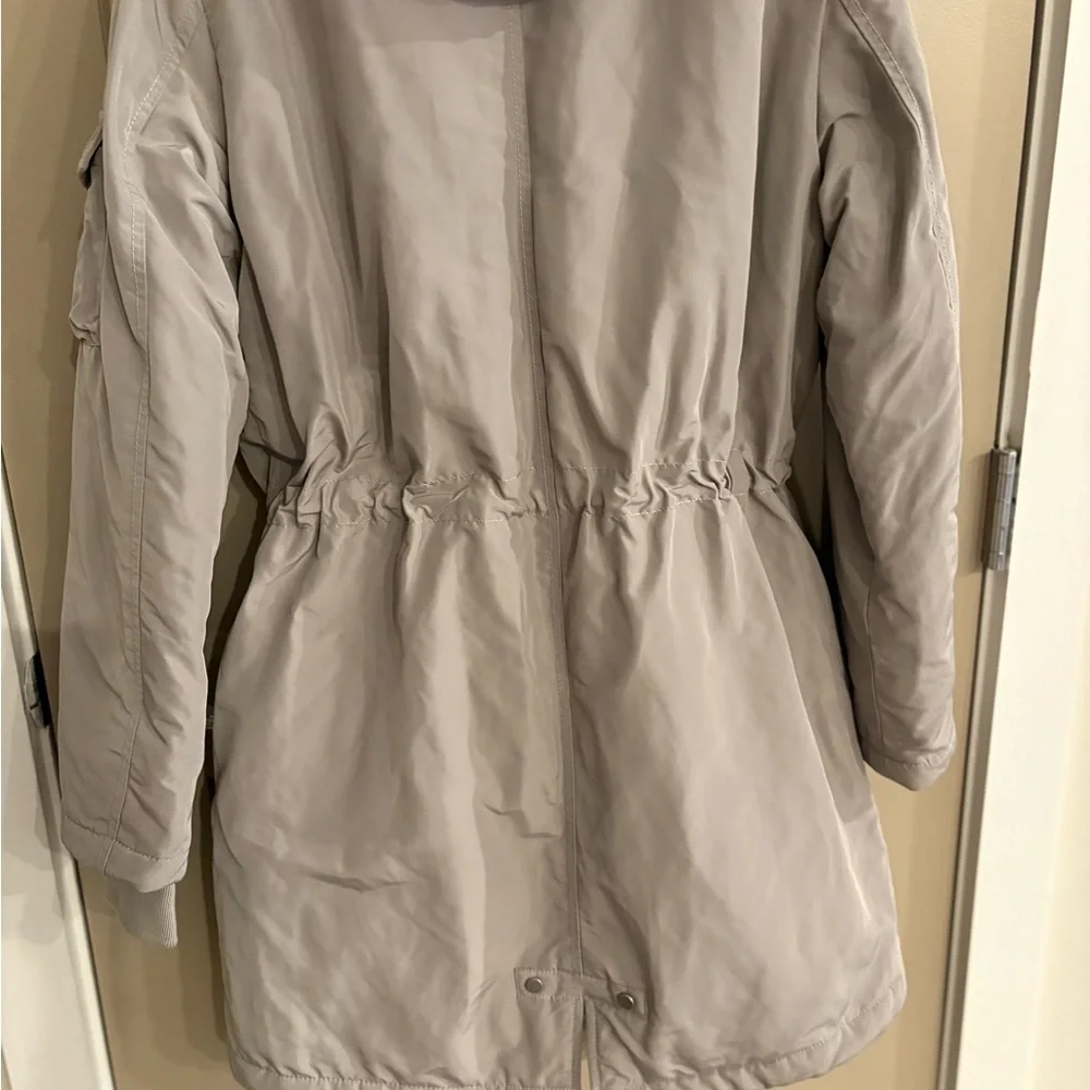 GAP Women's Parka with Faux Fur Collar - Picture 6 of 11